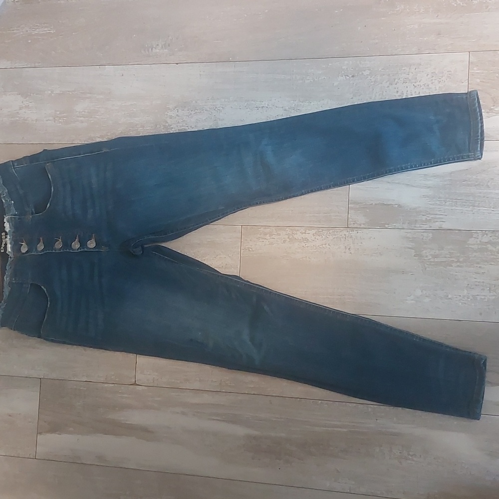 Express Stretch + Denim perfect ankle  size 6regular.